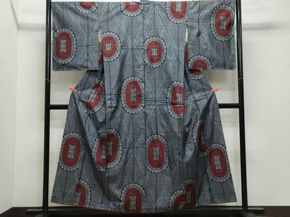 平和屋着物●本場大島紬　割り込み絣　吉祥文　正絹　逸品　CAAZ8049vf