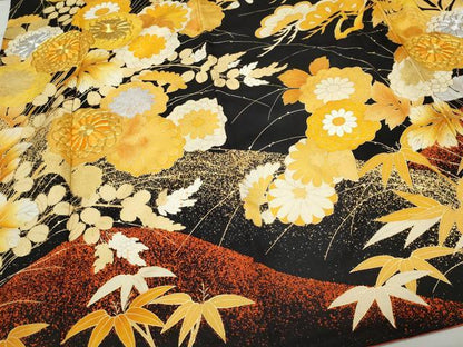 平和屋着物●豪華振袖 駒刺繍 草花文 黒地 金銀彩 正絹 逸品 CAAZ8095vf