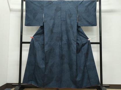 平和屋着物●結城紬　100亀甲　切嵌花唐草文　正絹　逸品　CAAZ8195vf