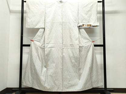 平和屋着物●本場大島紬 白大島 7マルキ 亀甲文 奄美絹織物謹製 証紙付き 正絹 逸品 CAAZ8231vf