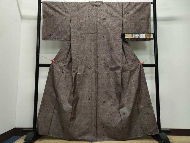 未着用　久野織物　小紋　大島紬　証紙付き　アンサンブル　有栖川文　着物　017k 平和屋着物○本場大島紬 9マルキ 泥染め 草花文 久野織物謹製 さが美