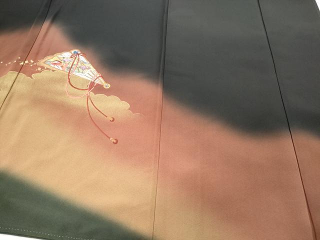 平和屋着物▼豪華黒留袖　総刺繍　扇面飛鶴花文　暈し染め　金彩　正絹　逸品　CAAZ8842th