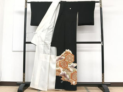 平和屋着物■豪華黒留袖　駒刺繍　正倉院吉祥花文　金銀彩　正絹　逸品　CAAZ9310xi