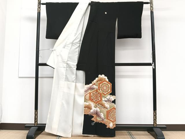 平和屋着物■豪華黒留袖　駒刺繍　正倉院吉祥花文　金銀彩　正絹　逸品　CAAZ9310xi