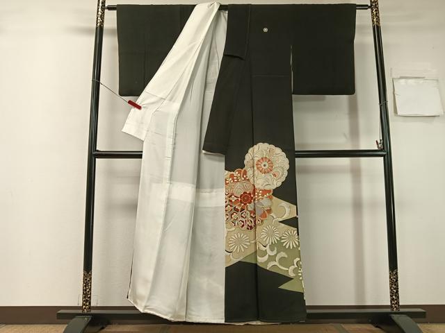 平和屋着物■豪華黒留袖　更紗唐草文　金銀彩　正絹　逸品　CAAZ9923vp