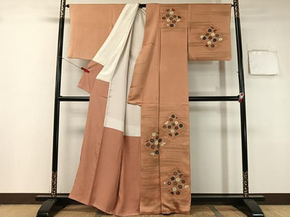 平和屋着物●訪問着　駒刺繍　松皮菱花唐草文　金彩　正絹　逸品　CAAZ9997vp