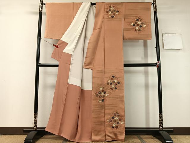 平和屋着物●訪問着　駒刺繍　松皮菱花唐草文　金彩　正絹　逸品　CAAZ9997vp