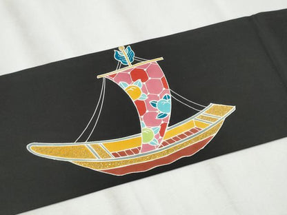 平和屋着物●塩瀬 九寸名古屋帯 型染め 船 黒地 金彩 正絹 逸品 CABA1089hy