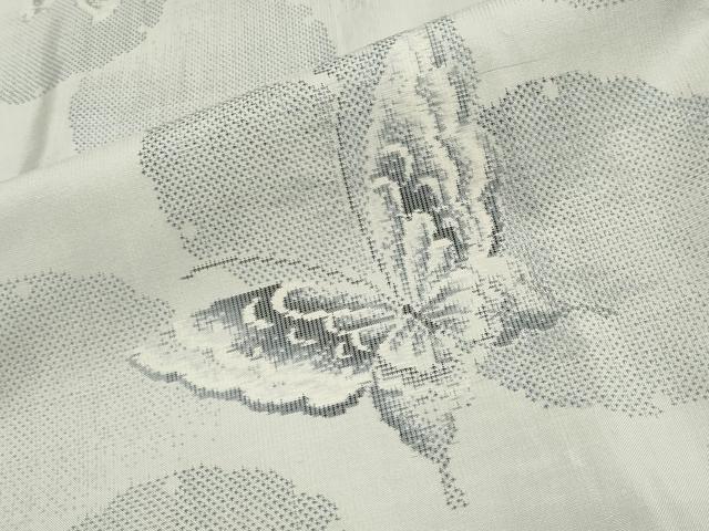 平和屋着物●都喜ヱ門　本場大島紬　白大島　9マルキ　総絣　雪輪重ね舞蝶文　藤絹織物謹製　正絹　逸品　未使用　CABA1284gh