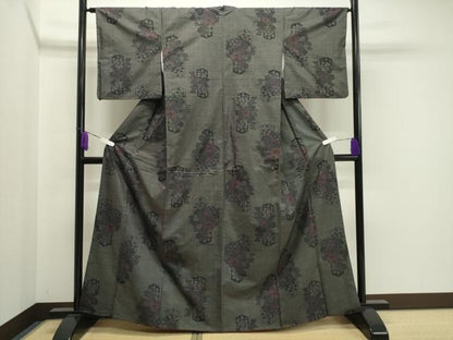 平和屋着物●本場大島紬　7マルキ　亀甲花文　正絹　逸品　CABA1293gh