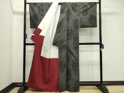 平和屋着物●本場大島紬　7マルキ　亀甲花文　正絹　逸品　CABA1293gh
