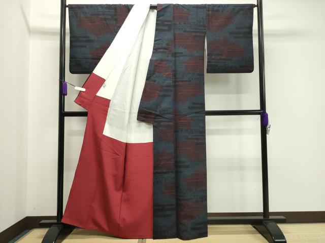 平和屋着物●本場結城紬　重要無形文化財　80亀甲　エ霞風景文　そごう百貨店扱い　正絹　逸品　CABA1498gh