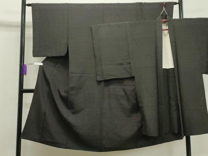 平和屋着物●男性 紬 アンサンブル 着物：鉄黒色 羽織：憲法黒茶色 正絹 逸品 CABA1499gh