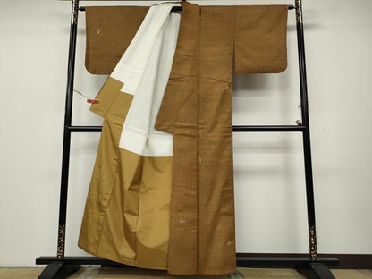 平和屋着物●上質な紬　舞桜文　正絹　逸品　CABA1634ut