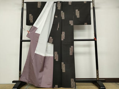 平和屋着物●本場大島紬　9マルキ　地空き　短冊重ね動物文　正絹　逸品　CABA1659ut