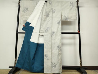 平和屋着物●本場大島紬 白大島 9マルキ 舞花文 正絹 逸品 CABA1667ut