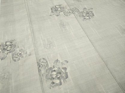平和屋着物●本場大島紬 白大島 9マルキ 舞花文 正絹 逸品 CABA1667ut
