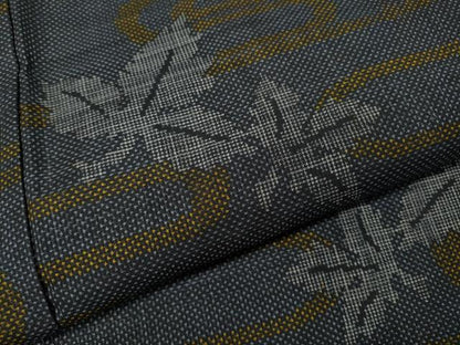 平和屋着物●本場大島紬　7マルキ　舞楓文　正絹　逸品　CABA1786ut