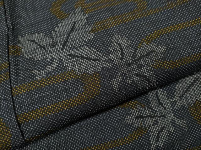 平和屋着物●本場大島紬　7マルキ　舞楓文　正絹　逸品　CABA1786ut