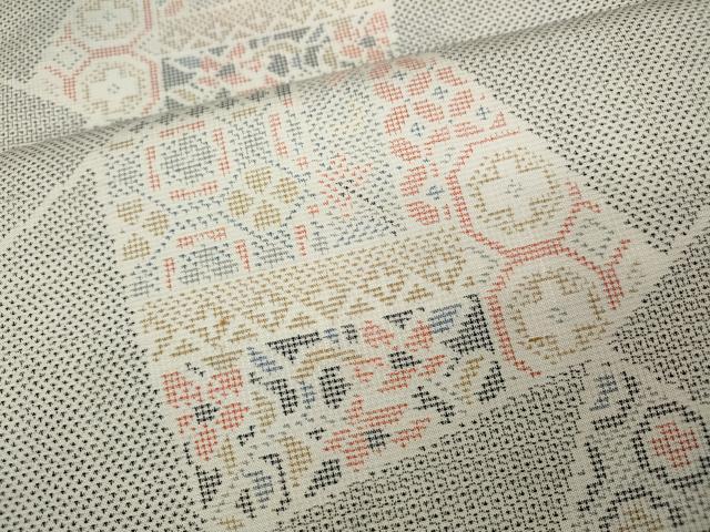 平和屋着物●本場大島紬　白大島　120亀甲　切嵌吉祥花文　正絹　逸品　CABA1830ut