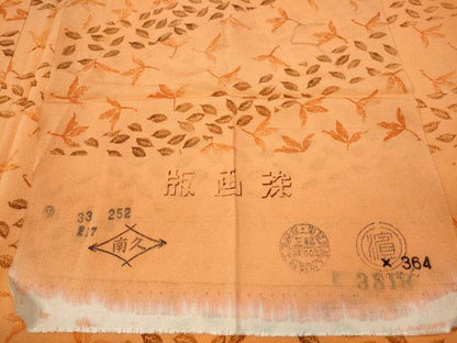 平和屋着物●上質な小紋　版画染　斜線舞花文　鬼しぼ縮緬　反端付き　正絹　逸品　CABA1833ut