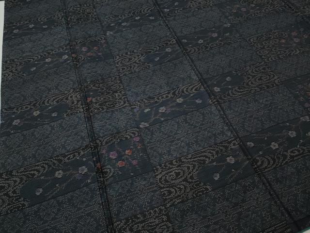 平和屋着物●本場大島紬　横段流水枝花文　正絹　逸品　CABA1884ut