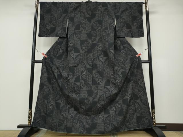 平和屋着物●結城紬　80亀甲　市松草花文　正絹　逸品　CABA1992ut