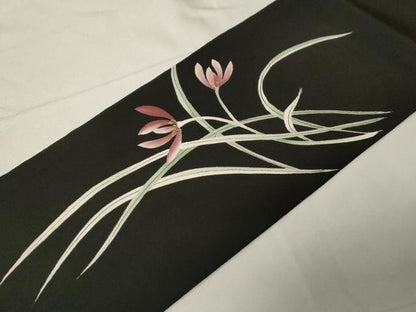 平和屋着物●つけ帯　手描き　草花文　黒地　金彩　正絹　逸品　CABA2168dy