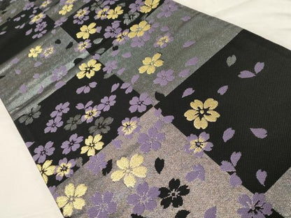 平和屋着物●六通柄袋帯 市松舞桜文 黒地 金銀糸 正絹 逸品 未使用 CABA2305dy