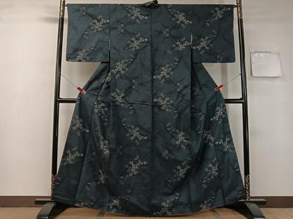 平和屋着物●本場大島紬 7マルキ 雪芝花文 正絹 逸品 CABA4402vp