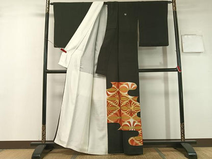 平和屋着物■豪華黒留袖　駒刺繍　束ね熨斗菱文　金彩　正絹　逸品　CABA4529vp
