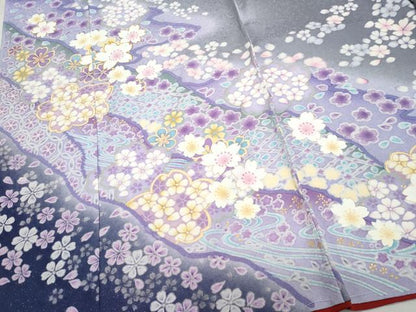 平和屋着物●豪華振袖　駒刺繍　舞花文　銀通し地　仮絵羽　逸品　未使用　CABA6138vf