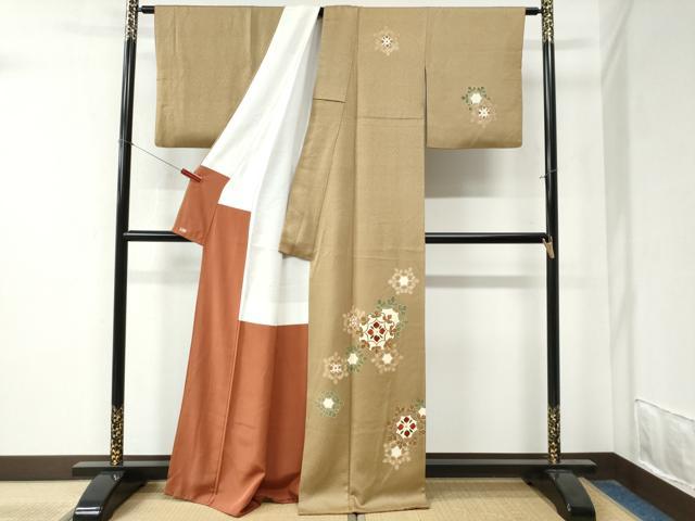 平和屋着物●訪問着　刺繍　吉祥花文　金糸　三越扱い　正絹　逸品　CABA6291yc
