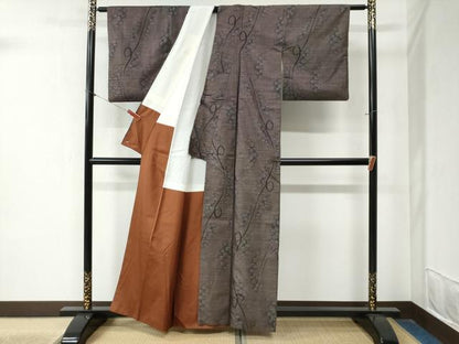 平和屋着物●本場大島紬　9マルキ　吉祥文　正絹　逸品　CABA6344yc