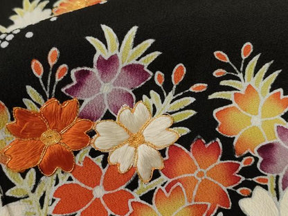 平和屋着物■豪華黒留袖 駒刺繍 遠山草花文 正絹 逸品 CABA6868ev