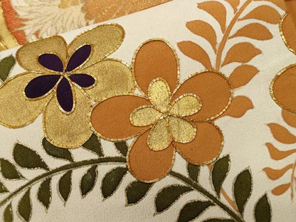 平和屋着物■豪華黒留袖 駒刺繍 道長飛鶴草花文 金彩 正絹 逸品 CABA7168ev