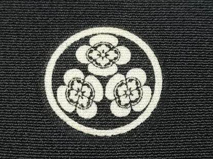 平和屋着物■豪華黒留袖　作家物　駒刺繍　文箱花鳥文　暈し染め　金彩　正絹　逸品　CABA7738fb
