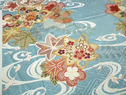 平和屋着物●創業460年・千總　振袖　駒刺繍　流水草花文　金彩　正絹　逸品　CABA8040ut