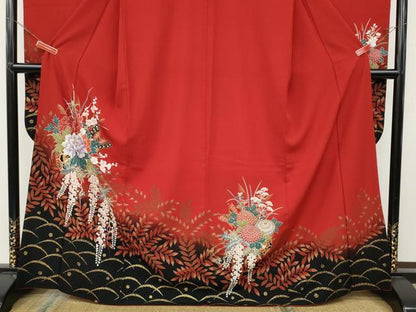 平和屋着物●豪華振袖　舞蝶花車文　金彩　洗える着物　CABA8101ut
