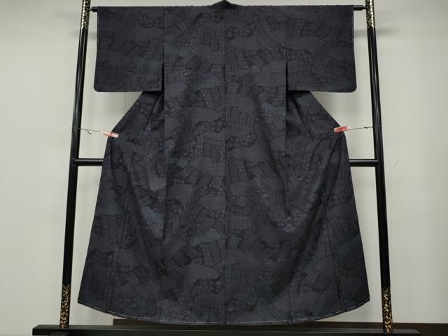 平和屋着物▽本場結城紬　重要無形文化財　単衣　80亀甲　縞　正絹　逸品　AAAV8397fy 平和屋着物▽本場結城紬 重要無形文化財 単衣 80亀甲 縞 正絹 逸品