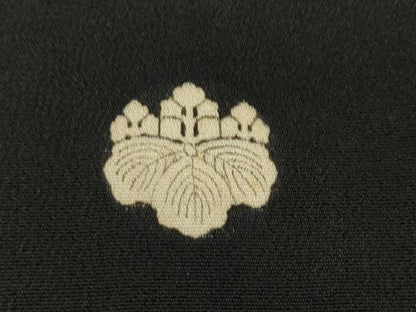 平和屋着物●セミアンティーク　黒留袖　刺繍　立波文　金彩　正絹　逸品　CABA8188ut