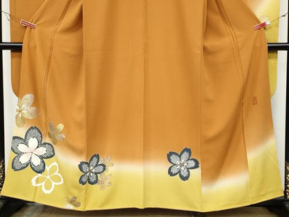 平和屋着物●中村玉緒　振袖　舞桜文　暈し染め　金銀彩　正絹　逸品　CABA8259ut