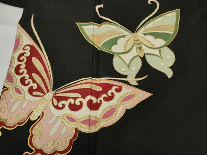平和屋着物●セミアンティーク　訪問着　駒刺繍　舞蝶文　黒地　金彩　正絹　逸品　CABA8400ut