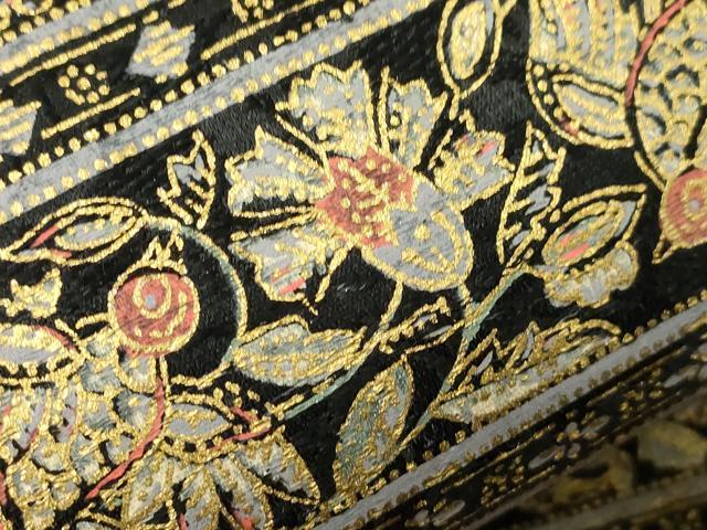 平和屋着物●半幅帯　紬地　更紗花鳥文　黒地　金彩　正絹　逸品　未使用　CABA9116dy