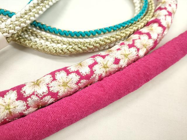 平和屋着物●和装小物　振袖用帯締め　丸ぐけ　刺繍　小桜　小田巻き　金糸　未使用　CABA9380ju