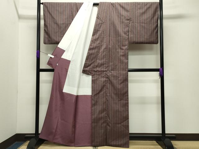 平和屋着物○本場縞大島紬 屋久杉染 縞 大島紬美幸謹製 証紙付き