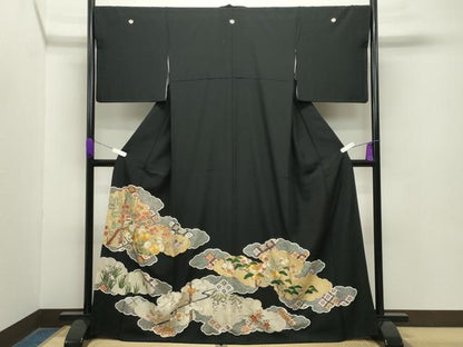 平和屋着物●豪華黒留袖　駒刺繍　雲重ね草花文　金彩　正絹　逸品　CABA9677gh