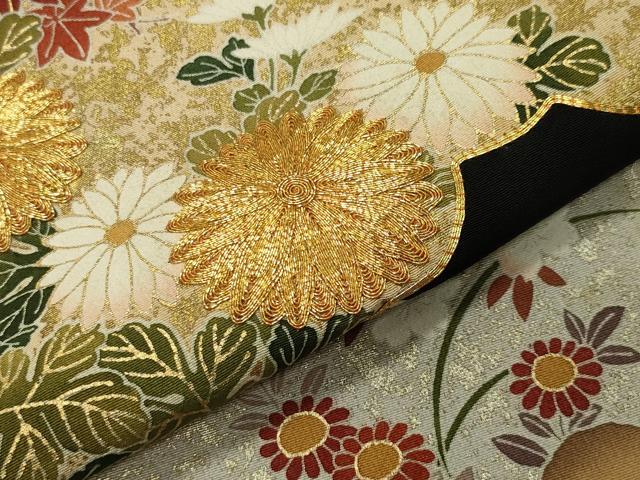平和屋着物●豪華黒留袖　駒刺繍　雲重ね草花文　金彩　正絹　逸品　CABA9677gh
