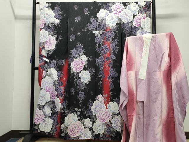 平和屋着物●豪華振袖・長襦袢セット　牡丹舞桜文　暈し染め　黒地　銀通し地　やまと誂製　半衿刺繍　正絹　逸品　CABA9822gh
