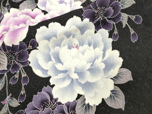 平和屋着物●豪華振袖・長襦袢セット　牡丹舞桜文　暈し染め　黒地　銀通し地　やまと誂製　半衿刺繍　正絹　逸品　CABA9822gh